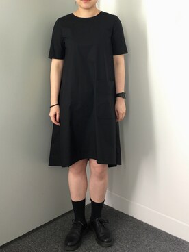 「CASIO」｜「アイテム（その他シューズ）」を使った、lianne.tseさん（レディース・160cm）の春コーディネート