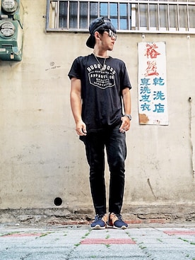 「HUGO BOSS（ヒューゴボス）のアイテム（Tシャツ/カットソー）」を使った、Gorbinzsheさん（メンズ・170cm）の夏コーディネート