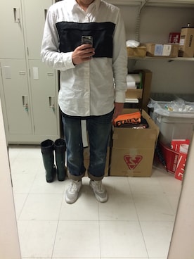 「アイテム（ピアス（片耳用）、ブルー系）」を使った、かずきさん（メンズ・173cm）の秋コーディネート