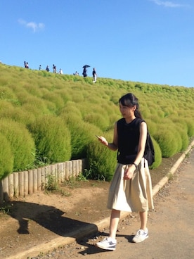 「COS（コス）のアイテム（ネックレス、シルバー系）」を使った、しょこんたさん（レディース・165cm）の秋コーディネート