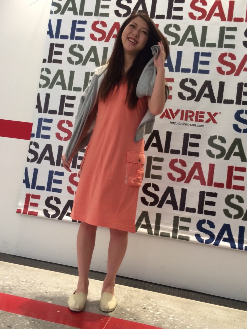「AVIREX、AVIREXBelle、ピンク、ワンピース、ノースリーブワンピース、スリッポン、白、夏服、海スタイル、グランフロント大阪」｜「AVIREXのアイテム（ワンピース、ピンク系）」を使った、TANAKAさん（レディース・158cm）の夏コーディネートの1枚目の写真