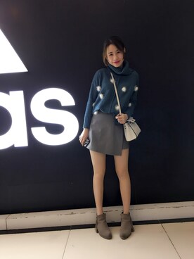 「UNKNOWN.（アンノウン）のアイテム（スカート、グレー系）」を使った、armylinさん（レディース）の冬コーディネート