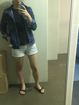 「アイテム（ビーチサンダル）」を使った、Yuchenさん（レディース・176cm）の秋コーディネート