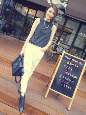 Heidi CooLさんのコーディネート