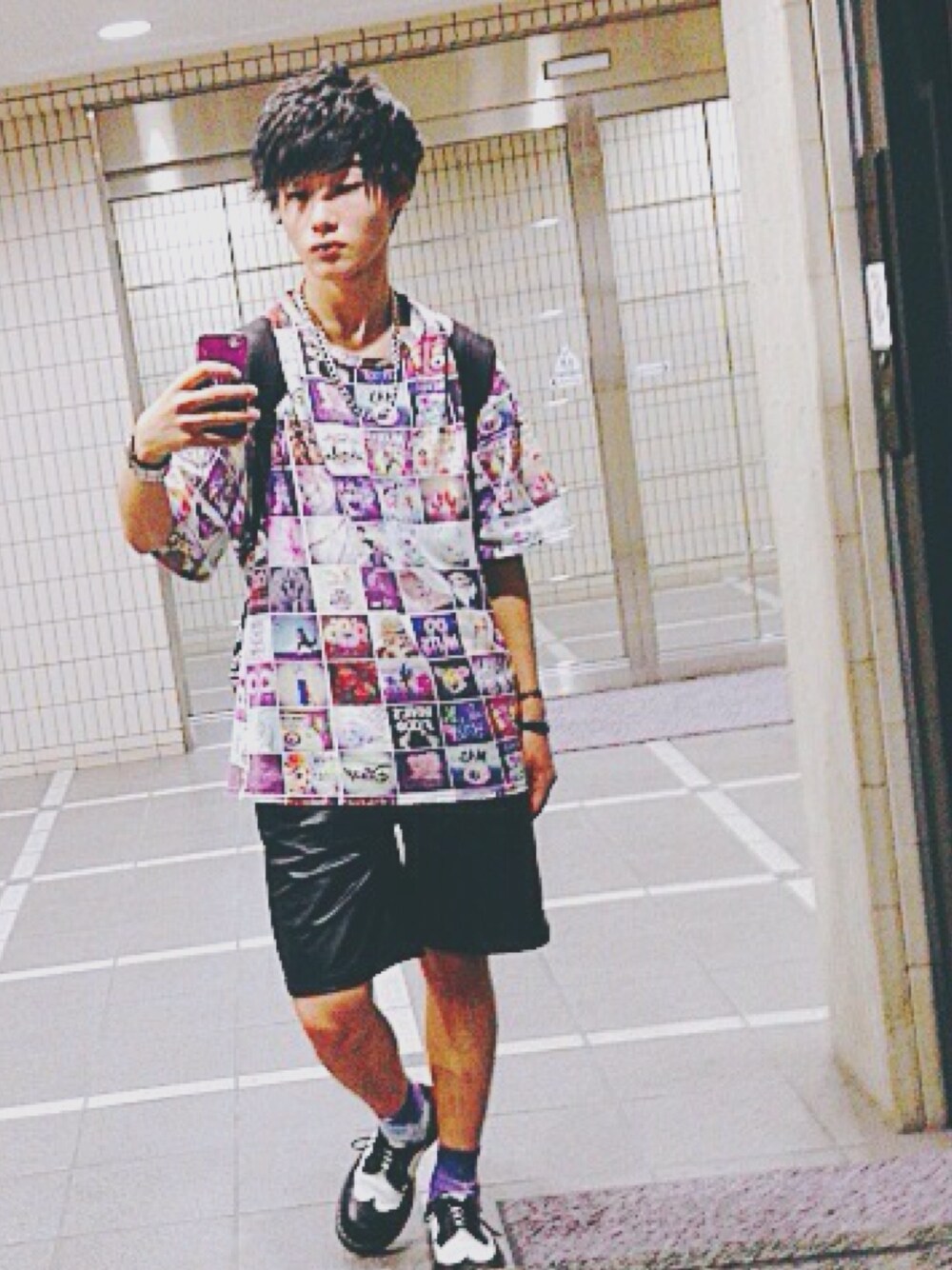 「ＧＷ、夏、MILKBOY、FUVA、レザーショーツ」｜「Dr. MartensのDr.Martens ウィングチップシューズ（ブーツ、ブラック系）」を使った、いちまつ君さん（メンズ・176cm）の春コーディネートの1枚目の写真