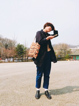 「アイテム（トートバッグ、オレンジ系）」を使った、hyekiさん（レディース・168cm）の春コーディネート