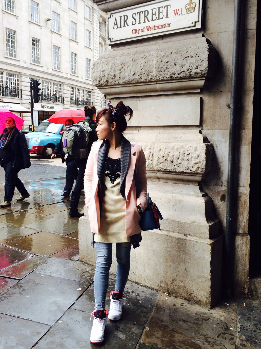 「LONDON、daily look、fashion、snapback、girl、street、streetfashion、pink、lookbook」｜「Ted Bakerのアイテム（スーツジャケット、ピンク系）」を使った、ilonananaさん（レディース・160cm）の夏コーディネートの1枚目の写真