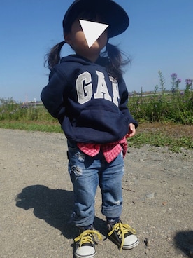 「abcd（ナシ）のアイテム（キャップ）」を使った、たんここさん（キッズ・90cm）の秋コーディネート