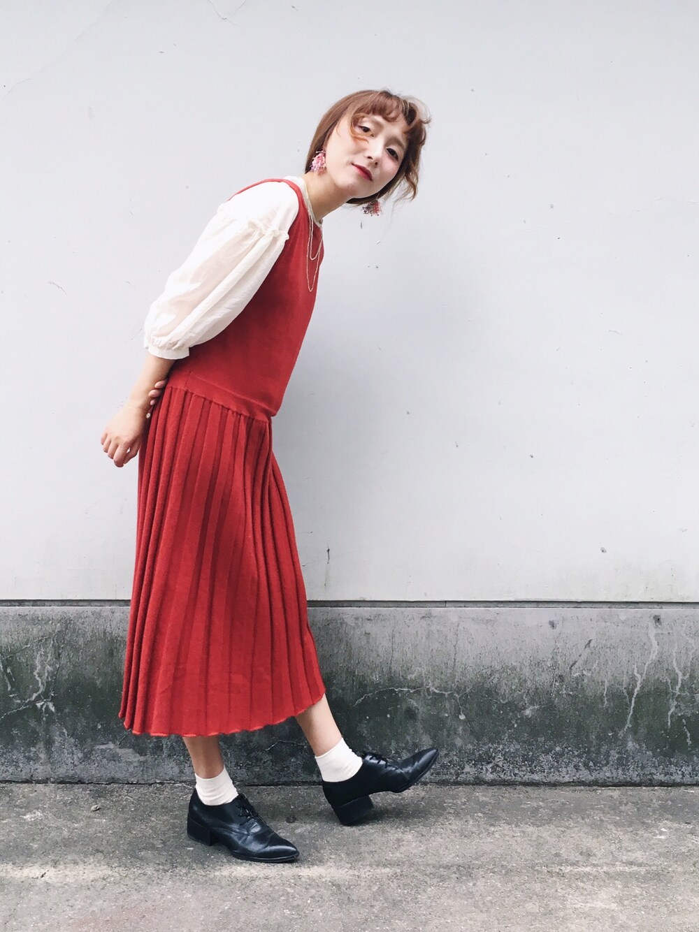 「bulle de savonの12Ｇ　ヨコ編み　プリーツワンピース（ワンピース、レッド系）」を使った、satouさん（レディース・158cm）の秋コーディネートの1枚目の写真