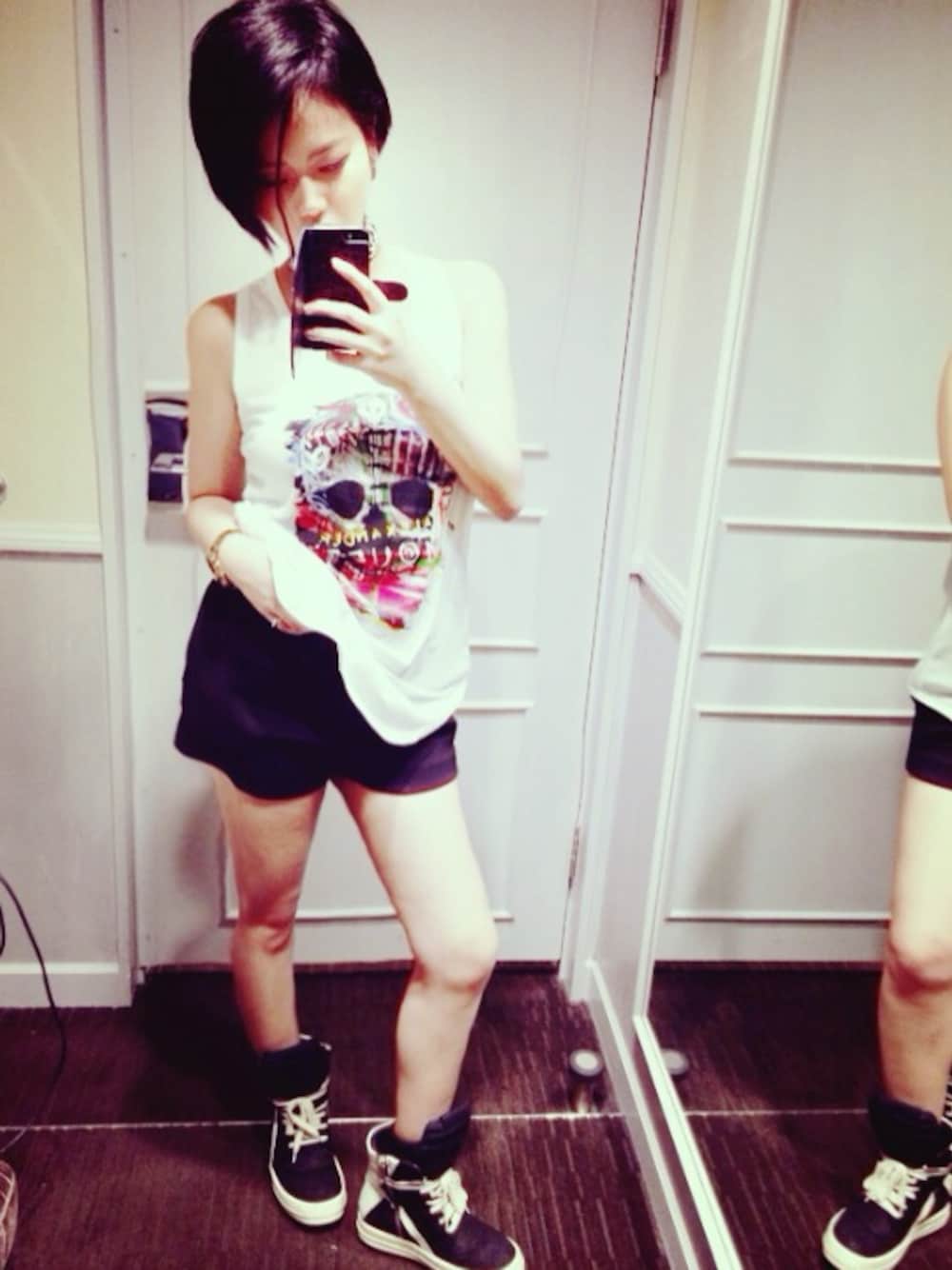 アレキサンダーマックイーン AlexanderMcQueen タンクトップ 黒金