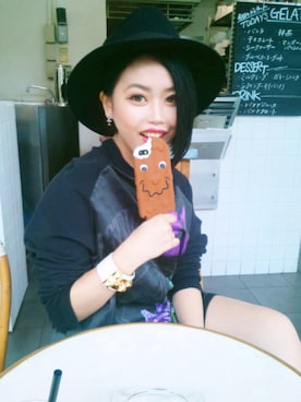 「HERMES」｜「アイテム（その他）」を使った、Ayaneさん（レディース・157cm）の夏コーディネート