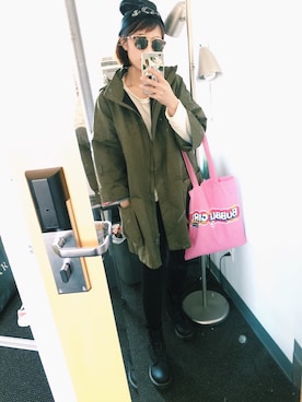 「ZARA（ザラ）のアイテム（ミリタリージャケット、グリーン系）」を使った、Momokoooさん（レディース・160cm）の秋コーディネート
