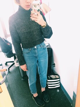 「TOPSHOP（トップショップ）のTopshop Moto High Rise Crop Jeans (Dark Denim)（デニムパンツ、ブルー系）」を使った、Momokoooさん（レディース・160cm）の冬コーディネート