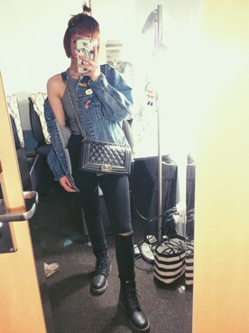 「CHANEL（シャネル）のアイテム（クラッチバッグ、ブラック系）」を使った、Momokoooさん（レディース・160cm）の冬コーディネート