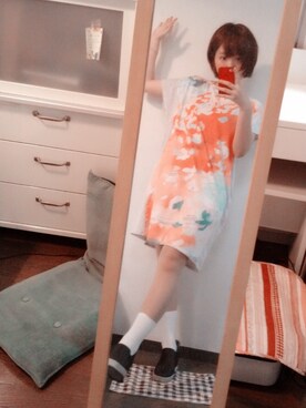 「Design Tshirts Store graniph（デザイン　ティーシャツ　ストア　グラニフ）のMichelle Armas Boat Neck One-Piece(Michelle Armas 05)（ワンピース、グレー系）」を使った、ろいさん（レディース）の夏コーディネート
