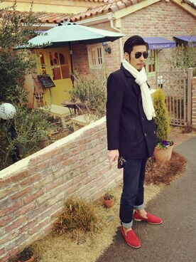 「Ray-Ban（レイバン）のアイテム（サングラス、ブラック系）」を使った、細澤ほそぴーさん（メンズ・177cm）の冬コーディネート