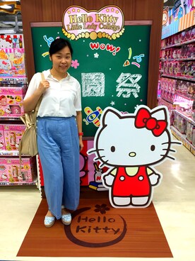 「UNIQLO（ユニクロ）のアイテム（シャツ/ブラウス、ホワイト系）」を使った、Mandy Lamさん（レディース）の夏コーディネート