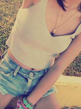 「アイテム（デニムパンツ、シルバー系）」を使った、a_chaさん（レディース・161cm）の春コーディネート