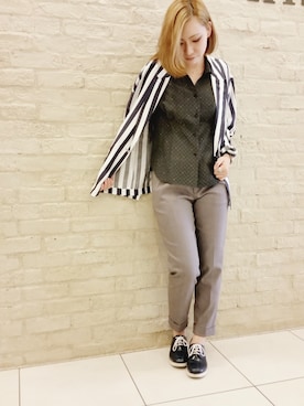 「グレーパンツ」｜ちゃあさん（レディース・158cm）の冬コーディネート