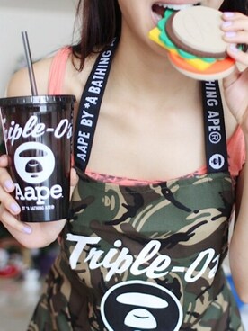 「A BATHING APE（アベイシングエイプ）のアイテム（その他）」を使った、Ella Koonさん（レディース・165cm）の秋コーディネート