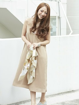 「アイテム（つなぎ/オールインワン、ベージュ系）」を使った、磯部奈央さん（レディース・159cm）の春コーディネート