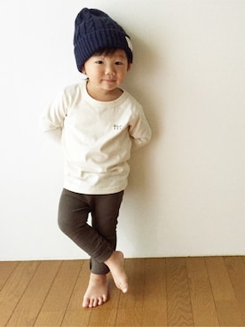 「HusHusH（ハッシュアッシュ）のアイテム（Tシャツ/カットソー、ホワイト系）」を使った、amamaさん（キッズ）の秋コーディネート