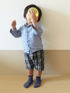 「babyGAP（babyGAP）のアイテム（シャツ/ブラウス、ブルー系）」を使った、amamaさん（キッズ）の秋コーディネート