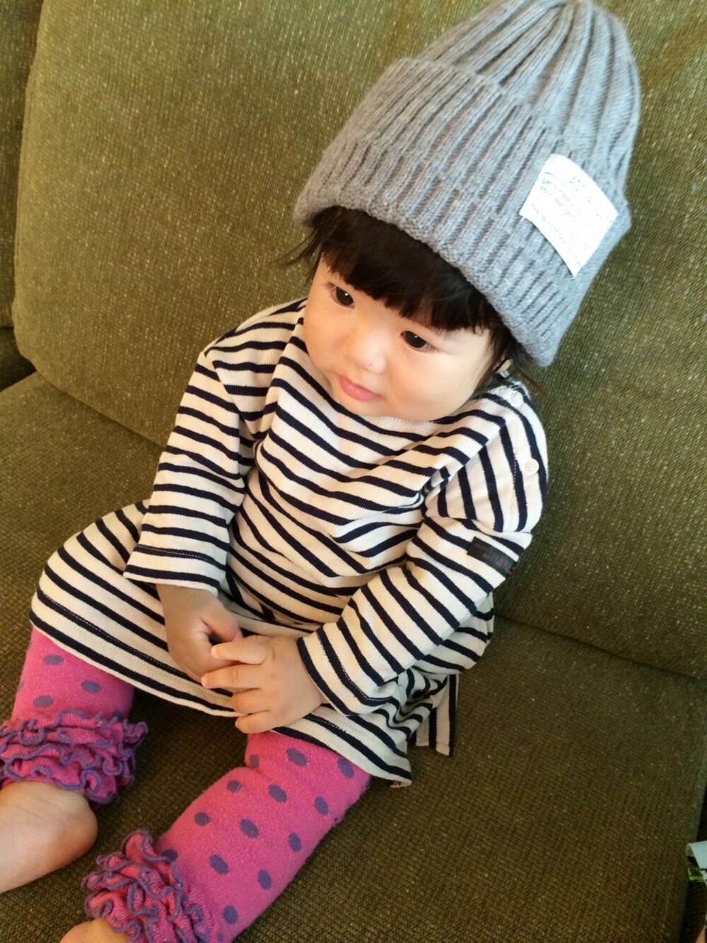 「しまむら、ボーダー×ドット」｜「F.O.KIDSのボーダーワンピース（ワンピース、グレー系）」を使った、tsuneyuさん（キッズ・80cm）の秋コーディネートの1枚目の写真