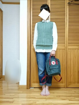 Forest Green-Ox Red Kanken Mini Backpackを使った人気ファッションコーディネート