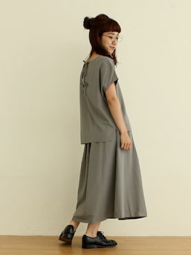 「オールグレー」｜「アイテム（スカート）」を使った、Tさん（レディース・154cm）の夏コーディネート