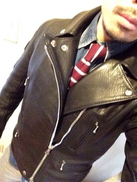 「アイテム（ネクタイ、レッド系）」を使った、seiさん（メンズ・173cm）の冬コーディネート