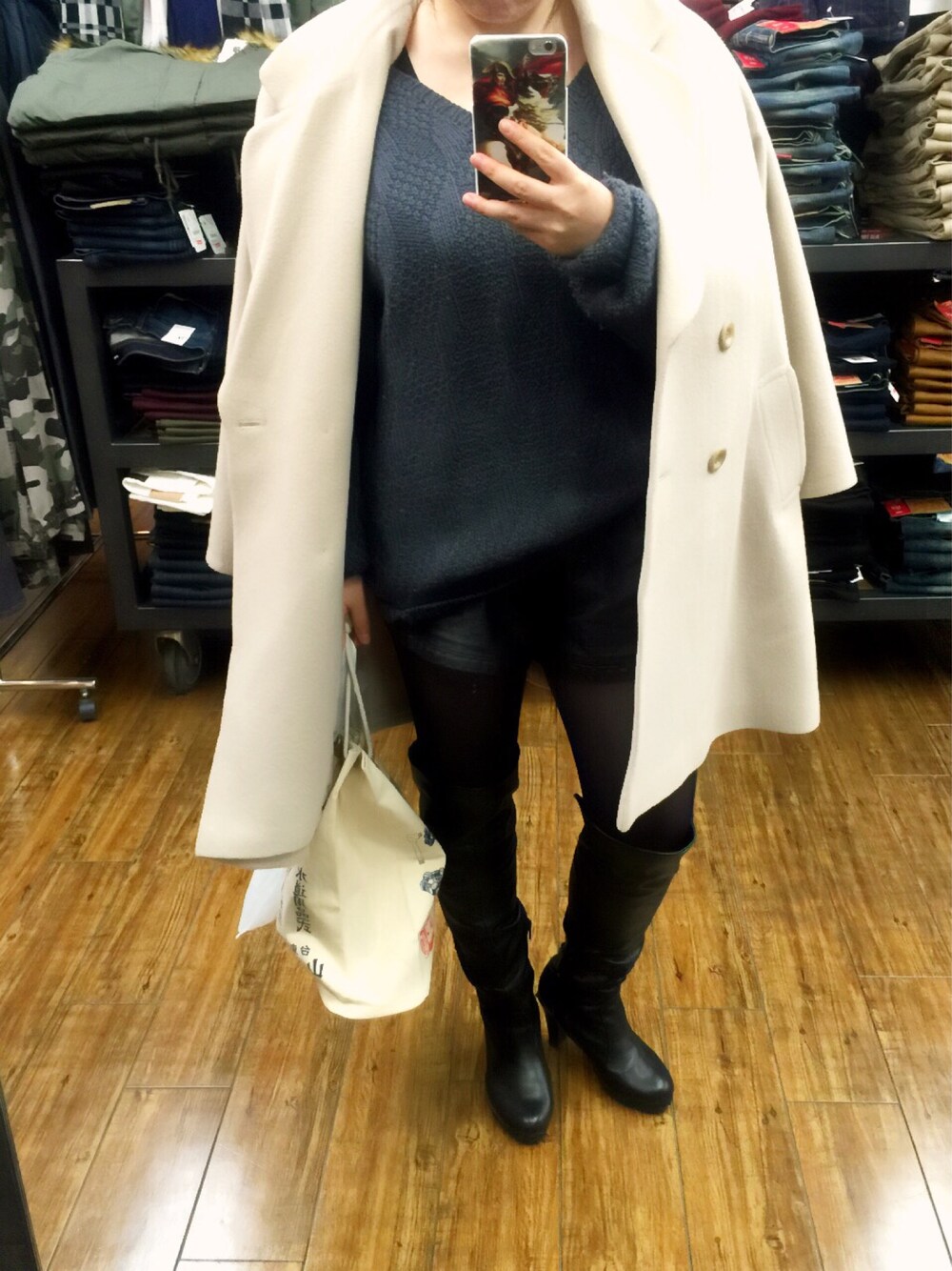 「ぽっちゃり、でぶ、古着、古着MIX」｜「no brandのアイテム（パンツ、ブラック系）」を使った、のすけさん（レディース・157cm）の冬コーディネートの1枚目の写真
