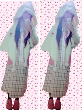 「アイテム（ポンチョ、ホワイト系）」を使った、momiboboさん（レディース・163cm）の冬コーディネート