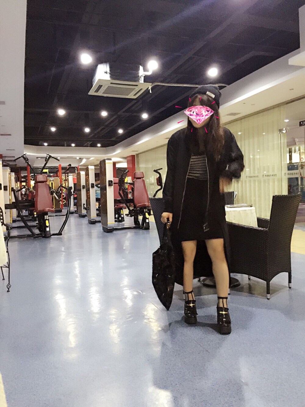 「BOY LONDONのアイテム（ジャケット/アウター、ブラック系）」を使った、Miss.Phoenixさん（レディース・160cm）の秋コーディネートの1枚目の写真