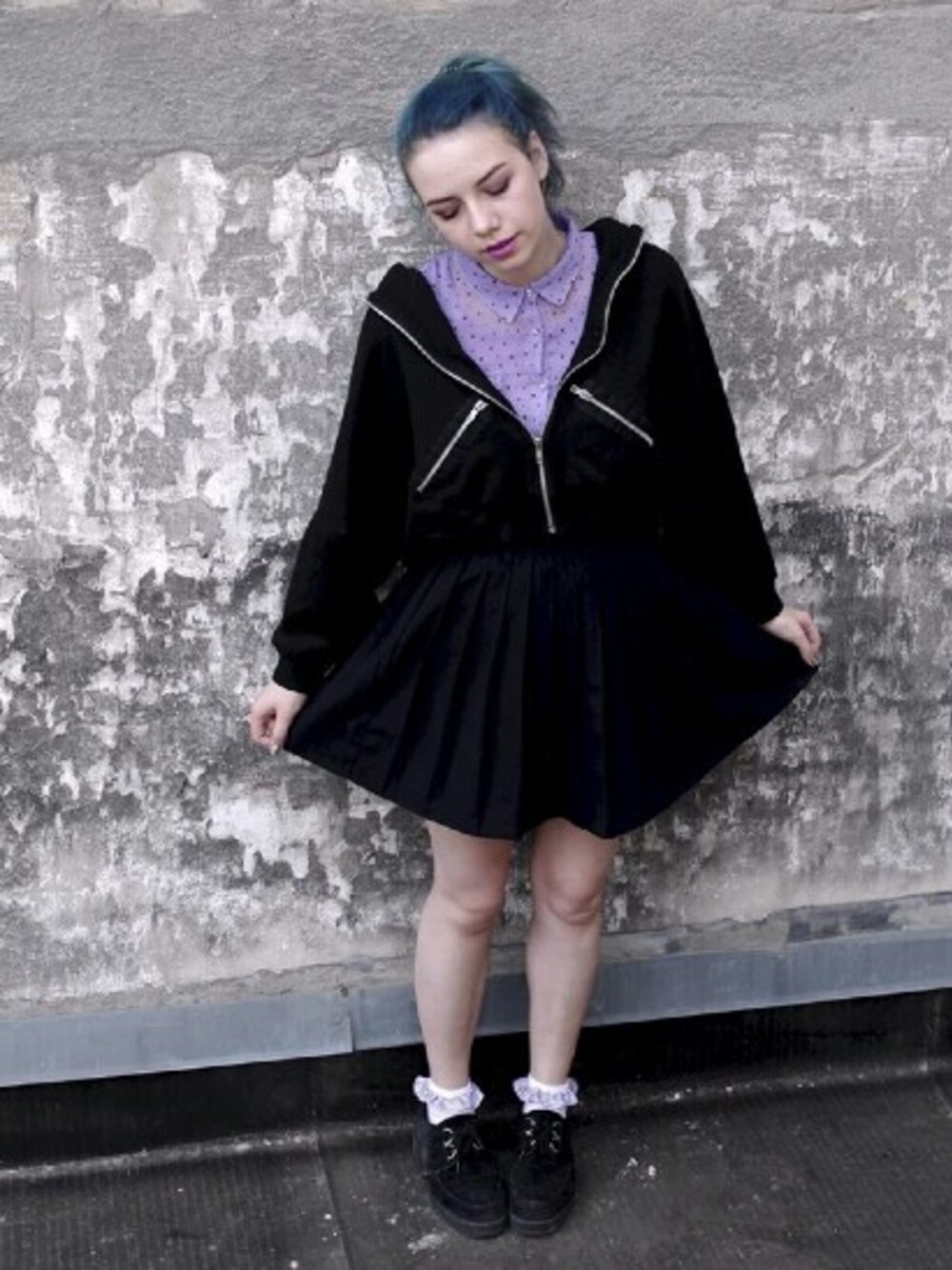 「2016、happynewyear、스타일、Cute、navy、lavender、lilac、Kawaii、harajuku」｜「H&Mのアイテム（ワンピース、パープル系）」を使った、Clara B.さん（レディース・167cm）の冬コーディネートの1枚目の写真