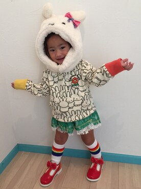 「One deux boo（ワンドゥーブー）のアイテム（スカート）」を使った、R☆J☆Lさん（キッズ・80cm）の秋コーディネート