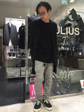 「L.H.P（エルエイチピー）のアイテム（チェスターコート）」を使った、Junya Kasugaさん（メンズ・170cm）の冬コーディネート
