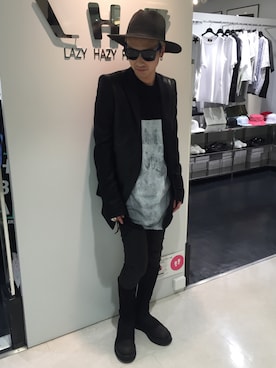 「JULIUS（ユリウス）のアイテム」を使った、Junya Kasugaさん（メンズ・170cm）の夏コーディネート