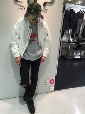 「L.H.P（エルエイチピー）のアイテム（ミリタリージャケット）」を使った、Junya Kasugaさん（メンズ・170cm）の秋コーディネート