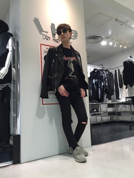 「DANKE SCHON（ダンケシェーン）のアイテム（ライダースジャケット）」を使った、Junya Kasugaさん（メンズ・170cm）の春コーディネート