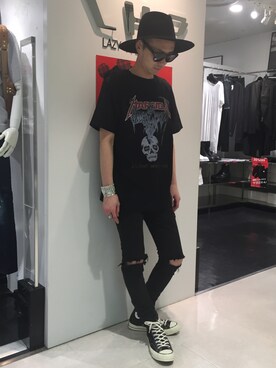 「GIVENCHY（ジバンシイ）のアイテム」を使った、Junya Kasugaさん（メンズ・170cm）の夏コーディネート