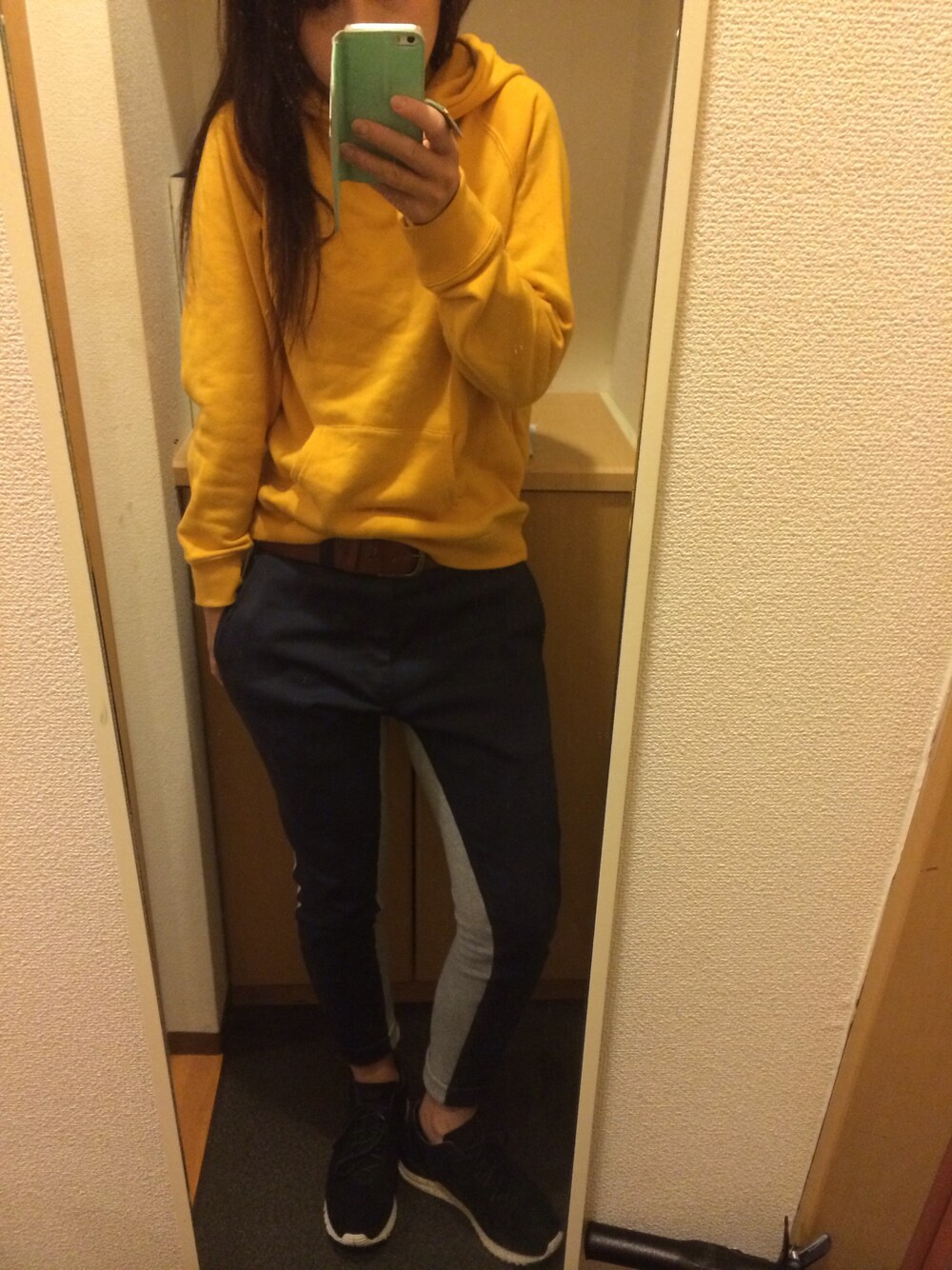 「Ungridの 【Casual】ｺﾝﾁｮﾌｰﾄﾞﾌﾟﾚｰﾝﾊﾟｰｶｰ （パーカー、イエロー系）」を使った、むむっさん（レディース・159cm）の秋コーディネートの1枚目の写真
