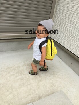 「H&M（エイチ・アンド・エム）のアイテム（トップス、ホワイト系）」を使った、sakumonさん（キッズ・90cm）の夏コーディネート