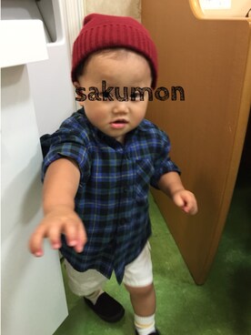 「H&M（エイチ・アンド・エム）のアイテム（パンツ、ホワイト系）」を使った、sakumonさん（キッズ・90cm）の秋コーディネート