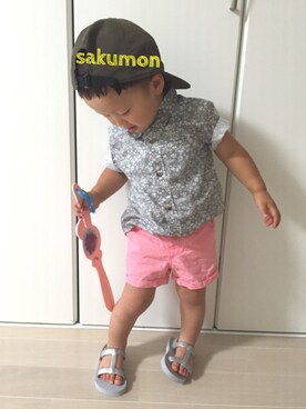 「OLD NAVY（オールドネイビー）のアイテム（シャツ/ブラウス、グレー系）」を使った、sakumonさん（キッズ・90cm）の夏コーディネート