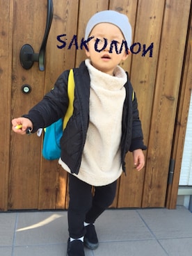 「UNIQLO（ユニクロ）のアイテム（トップス、ベージュ系）」を使った、sakumonさん（キッズ・90cm）の秋コーディネート