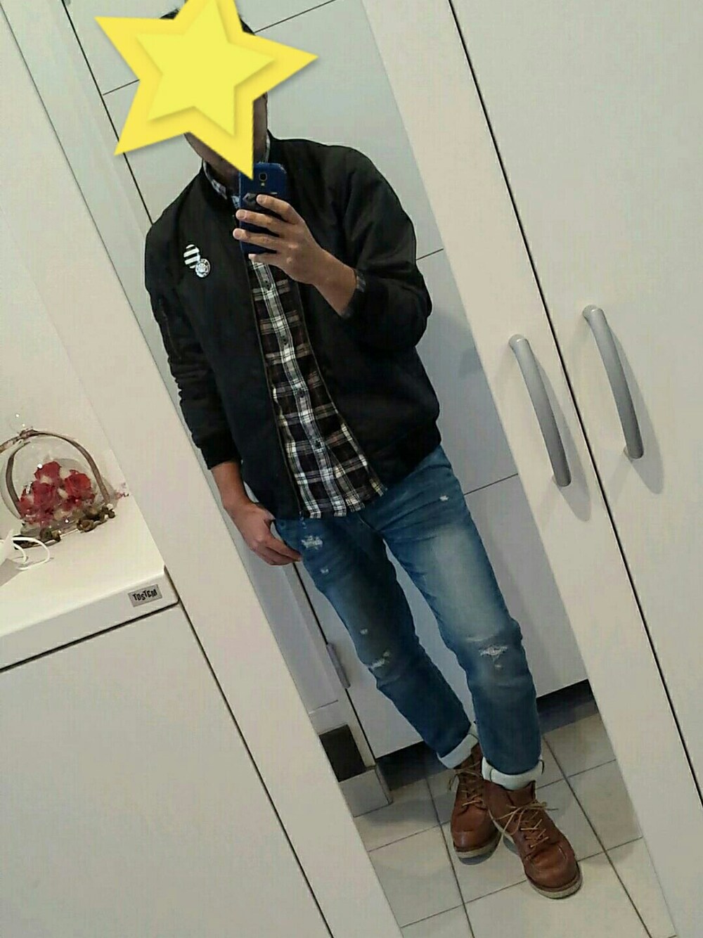 「UNIQLO×MA-1、UNIQLO×ﾈﾙｼｬﾂ、スウェットデニムパンツ、レッドウィング」｜「no brandのアイテム（デニムパンツ、ブルー系）」を使った、Yu-pisenさん（メンズ・170cm）の冬コーディネートの1枚目の写真