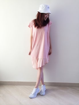 「MISBHV（ミスビヘイブ）のアイテム（帽子）」を使った、Cheung Wingさん（レディース・163cm）の夏コーディネート