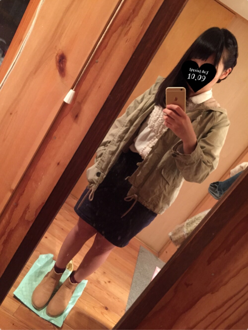 「秋コーデ、秋のコーデ、ボルドー靴下、ショートブーツ、学校、黒髪」｜「NICE CLAUPのアイテム（シャツ/ブラウス、ホワイト系）」を使った、もこさん（レディース・156cm）の秋コーディネートの1枚目の写真