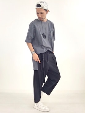 「BASISBROEK（バシスブルック）のアイテム（スラックス）」を使った、Shinya Tokunagaさん（メンズ・172cm）の夏コーディネート